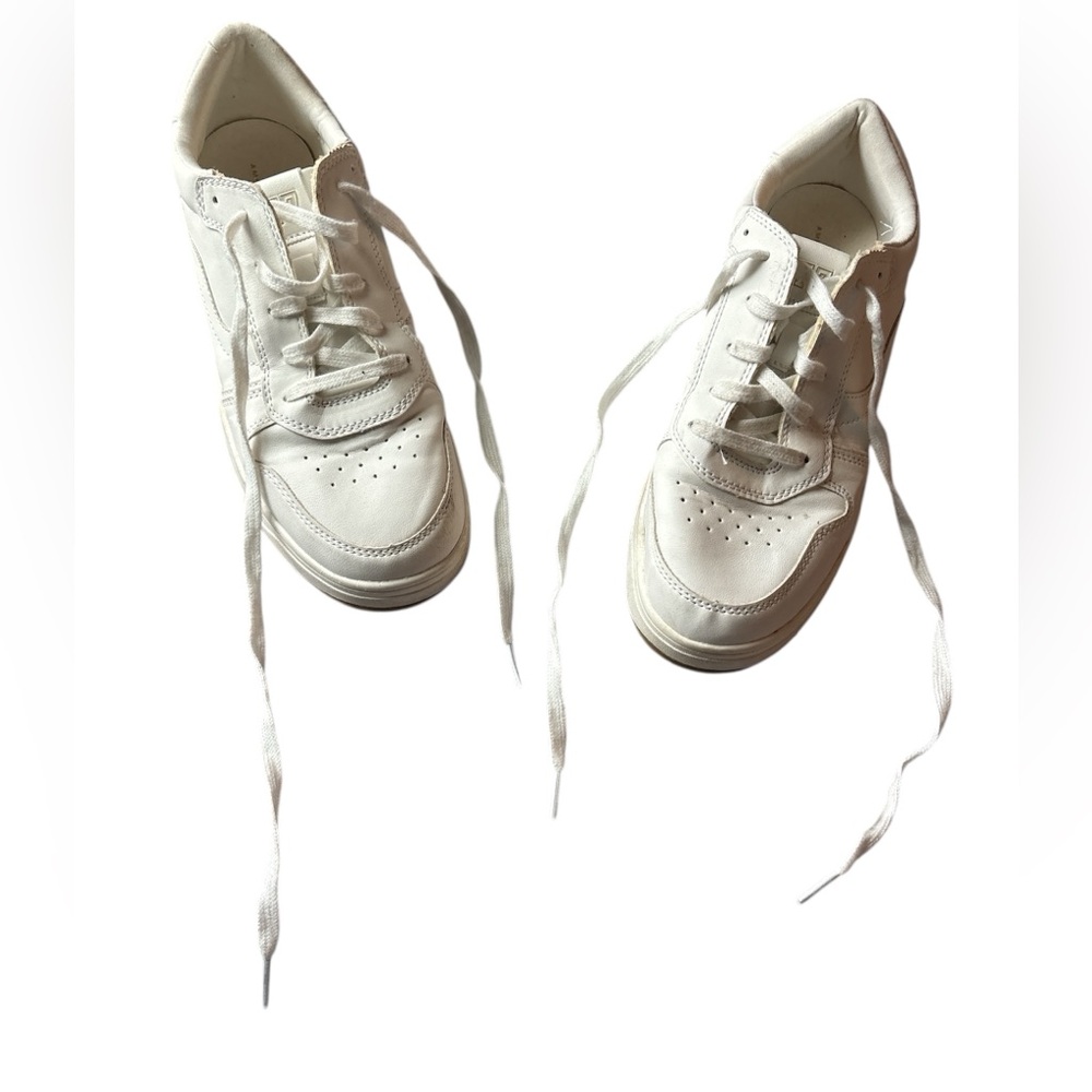 American Eagle Outfitters White Womens Sneakers